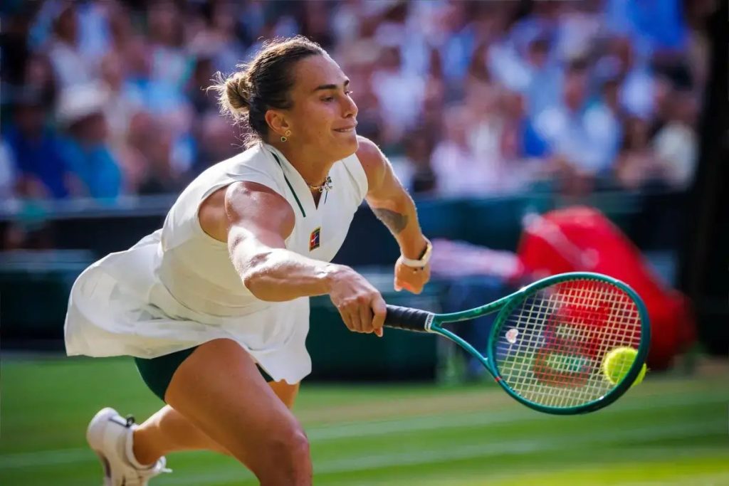Aryna Sabalenka alcança 100 semanas como número um do mundo
