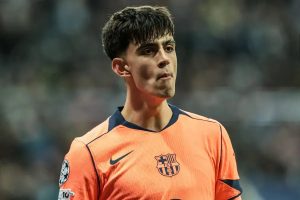 Barcelona prepara Marc Bernal para substituir Frenkie de Jong em 2026/27