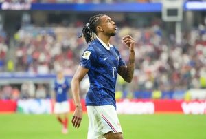 Bayern Munique tranquilo sobre futuro de Michael Olise após garantias