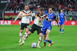Benfica entra na corrida por promessa eslovaca do Feyenoord