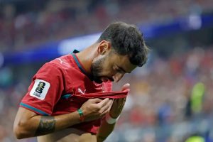 Bruno Fernandes perto de renovar com Manchester United e afastar rumores