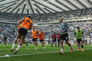 Bruno Guimarães pede a Eddie Howe para sair rumo ao Arsenal