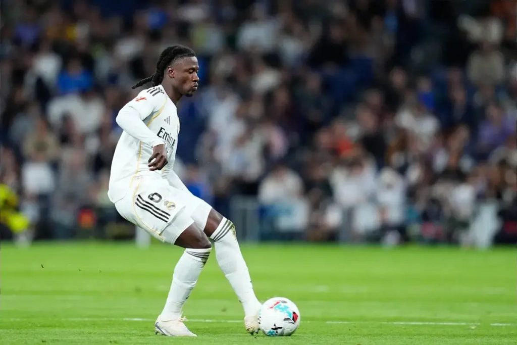 Camavinga pode resolver dois problemas do Manchester United numa contratação