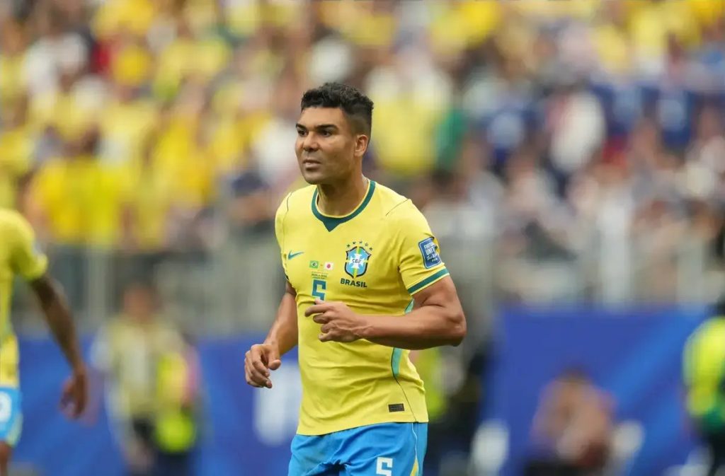 Casemiro e Martinelli garantem apuramento do Brasil para os quartos do mundial