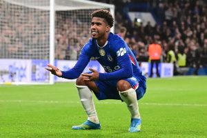 Chelsea condenado a multa de 10 milhões e suspensão de transferências