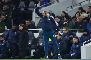 Chelsea negocia contratação do especialista em bolas paradas Austin Macphee
