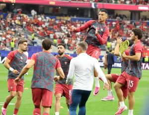 Cristiano Ronaldo refuses to make an immediate decision about the national team after leaving the World Cup.