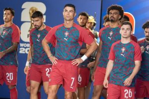 Cristiano Ronaldo stands out in the last training session before the match against Croatia.
