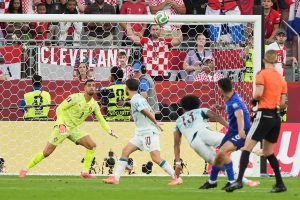 Diogo Costa was decisive with the five saves that took Portugal to the Round of 16.