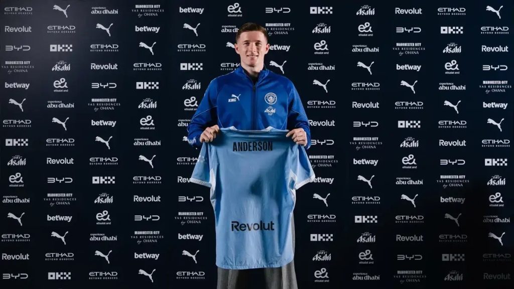 Elliot Anderson assina pelo Manchester City e provoca Manchester United