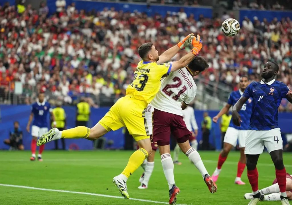 Espanha apura-se para final do mundial após vencer França por 2-0