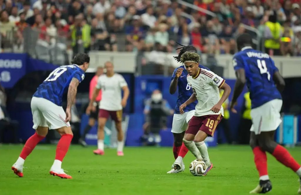Espanha domina França e alcança final do mundial pela primeira vez desde 2010
