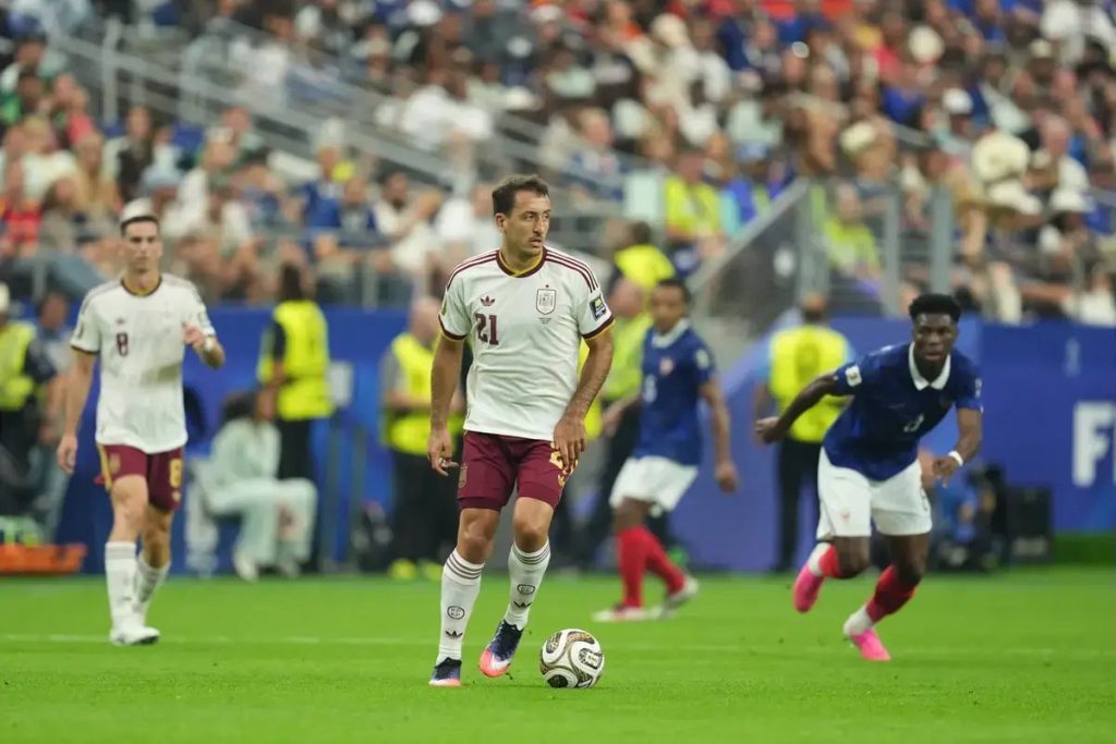 Espanha iguala recorde de 37 jogos sem perder no futebol