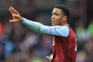 Ezri Konsa pode ser o substituto ideal de Saliba no Arsenal