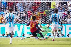 Ferran Torres garante título mundial à Espanha contra Argentina em prolongamento