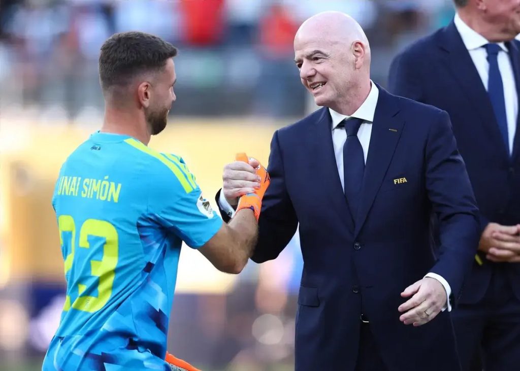 FIFA e Infantino podem estar a vender a taça do mundo