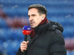 Gary Neville defende Thomas Tuchel após derrota da Inglaterra com Argentina