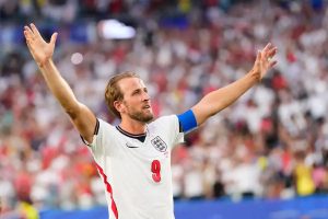 Harry Kane aceita críticas de Tuchel para equipa inglesa evoluir