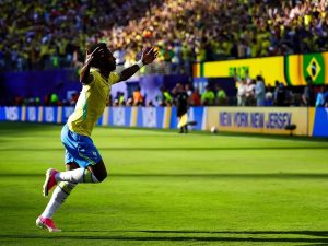 Histórico conflito contratual do Real Madrid preocupa Vinícius Júnior