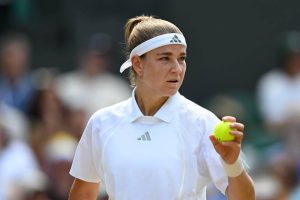 Karolina Muchova withstands the pain and eliminates Coco Gauff at Wimbledon.