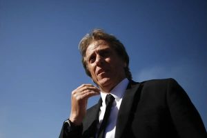 “Jorge Jesus one step away from succeeding Roberto Martínez as the national team coach.”