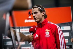 “Kaminski emphasizes the need for time to adapt at Benfica.”