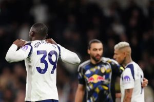 Kolo muani prepara-se para exames médicos na Juventus após acordo com PSG