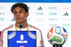 Lamine Yamal desvaloriza críticas e mostra confiança na seleção espanhola