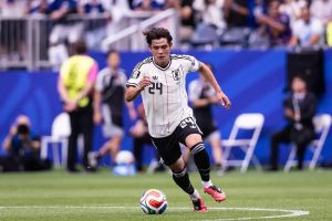 Liverpool pulls ahead of Manchester United in the race for Kaishu Sano.