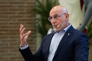 Luis de la Fuente critica conduta intolerável da Argentina na final do mundo