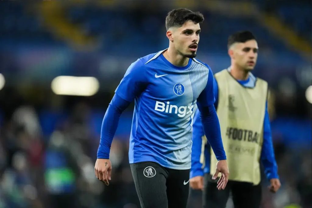 Man city interessado em Pedro Neto com possível acordo de 80 milhões