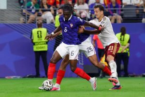 Manchester United avança para contratação de Manu Koné