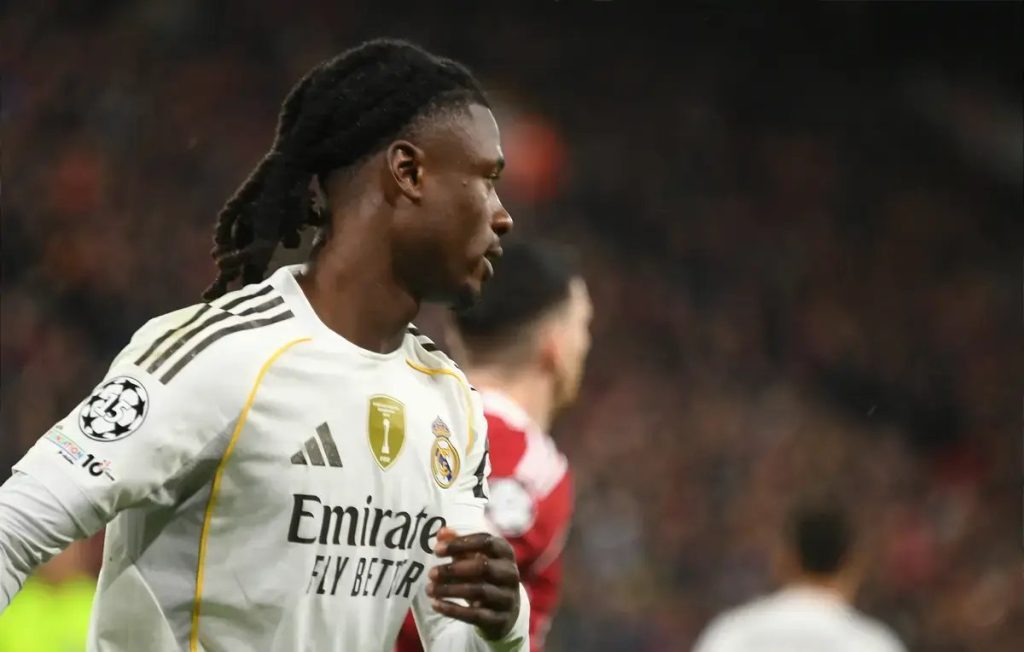 Manchester United entra na corrida por Eduardo Camavinga