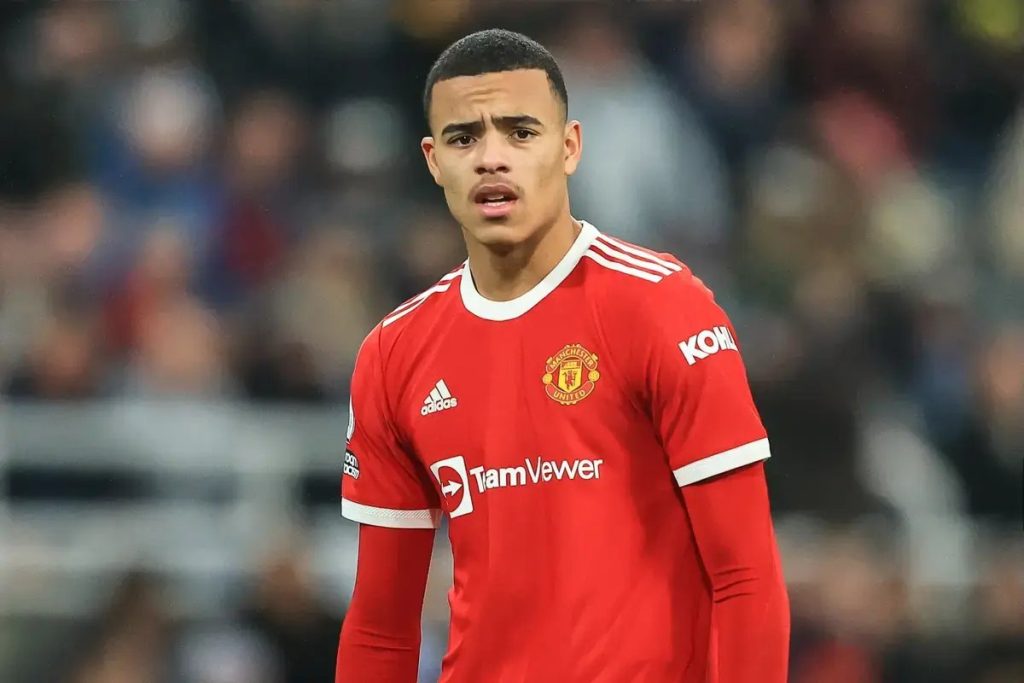 Manchester United lucra 12,48 milhões com transferência de Mason Greenwood