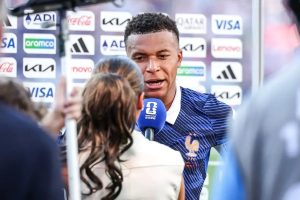 “Mbappé responds firmly to racist attack from Paraguayan senator.”