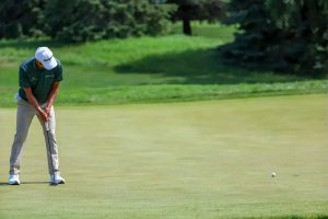 Michael Kim faz ronda histórica de 59 no 3M Open 2026