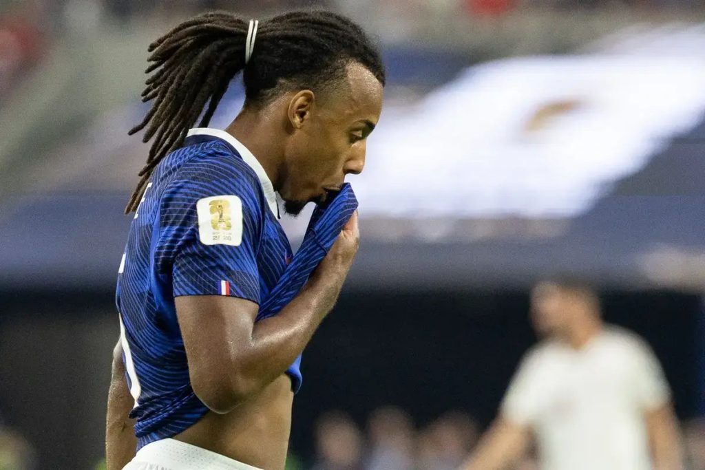 Michael Olise quer sair do bayern rumo ao Real Madrid este verão
