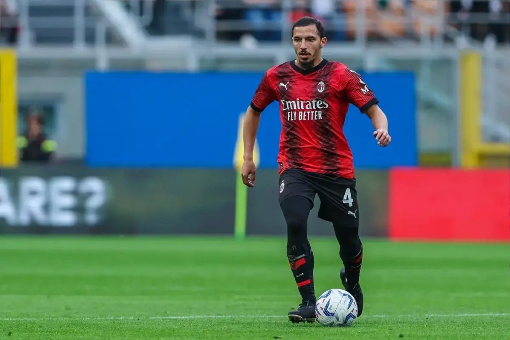 Milan rescinde com Ismael Bennacer antes de transferência para o qatar