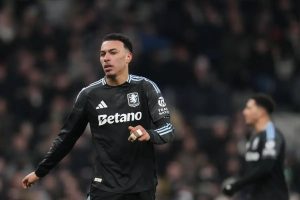 Morgan Rogers chega ao Chelsea no recorde britânico de 117 milhões