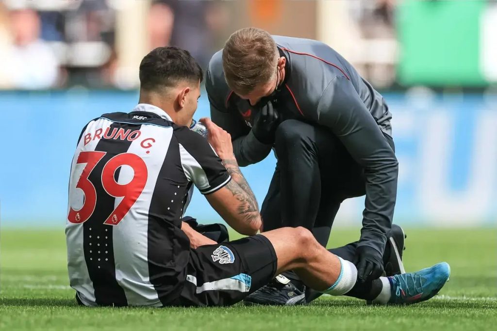 Newcastle exige 80 milhões por Bruno Guimarães na corrida com Arsenal
