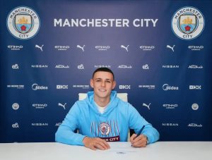 Phil Foden renova contrato com o Manchester City até 2030