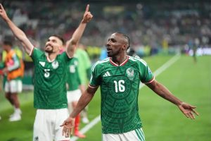 “Quiñones decisive in securing victory and qualification for Mexico in the 2026 World Cup.”