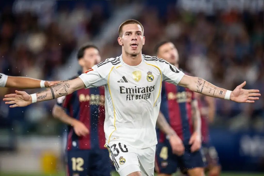 Real Madrid prepara saída de Mastantuono com interesse da série A