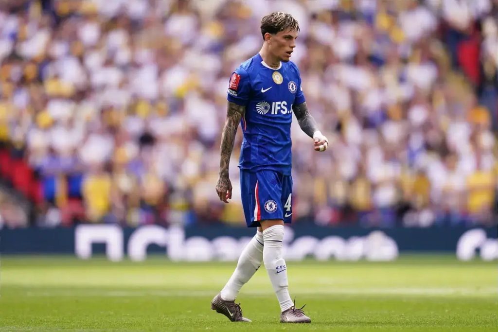 Roma avança com oferta por Garnacho e contacta West Ham por Summerville