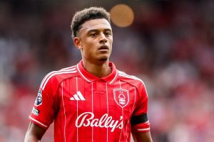“Roma turns to Dan Ndoye of Nottingham Forest after Greenwood heads to Fenerbahce.”