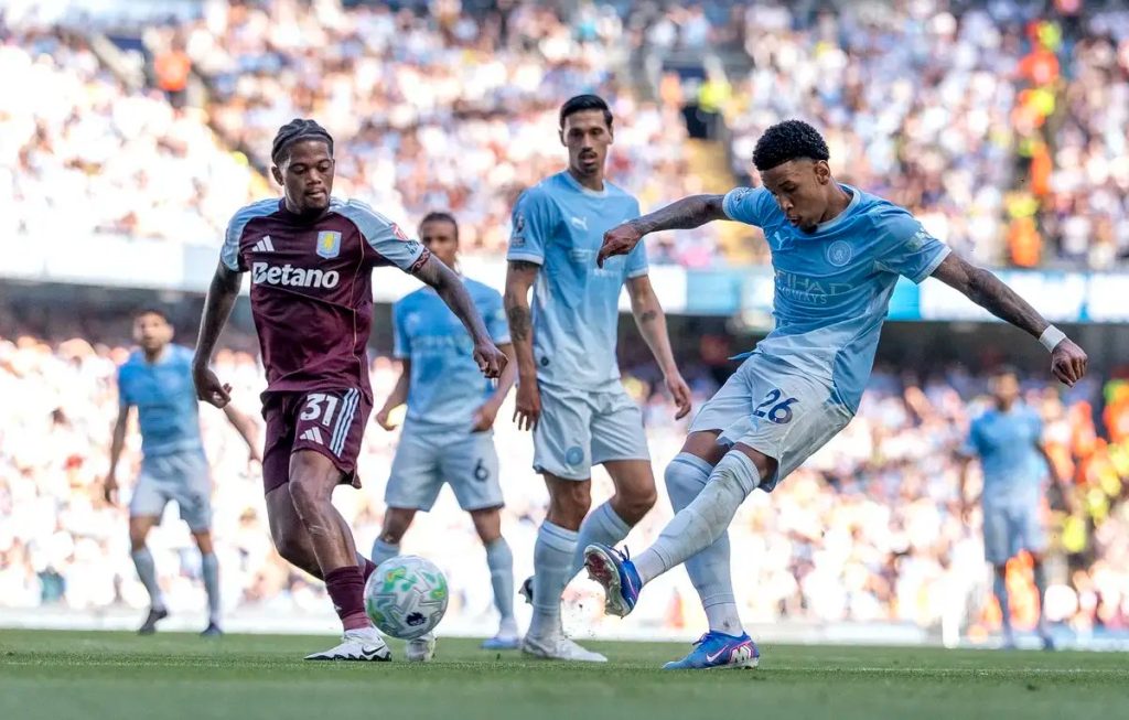 Savinho quer sair do Manchester City e interessa ao tottenham