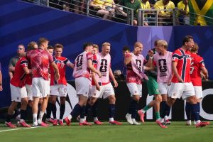 Schjelderup e Haaland brilham e Noruega surpreende Brasil no mundial