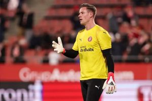“Ter Stegen leaves Barcelona and heads to Ajax on loan this summer.”