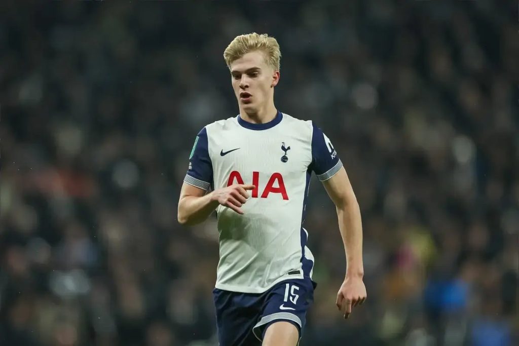 Tottenham rejects £46 million offer for young Swedish player Bergvall.