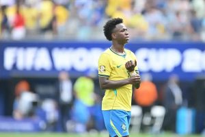 Vinicius jr pode mudar-se para a Premier League se sair do Real Madrid